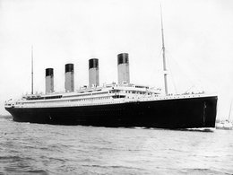«Титаник» отплывает из Саутгемптона, 10 апреля 1912 года