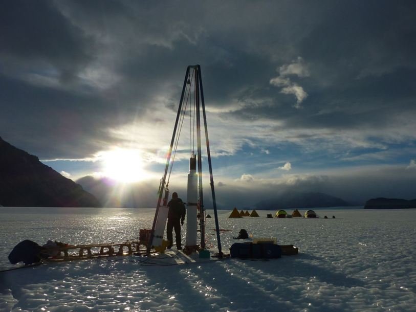 Буровая установка для добычи образцов антарктического льда