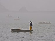 Современные индейцы юрок на рыбной ловле