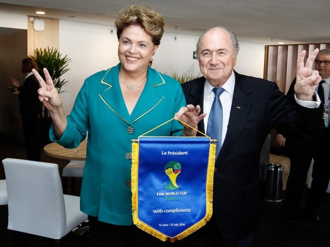 Президент Бразилии Дилма Русеф и президент ФИФА Йозеф Блаттер. Фото Roberto Stuckert Filho / пресс-служба Президента Бразили
