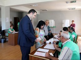 Министр внутренних дел Александр Чикаидзе на выборах в органы местного самоуправления