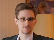 Эдвард Сноуден в России, 2013 год
