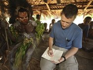 Дэвид Харрисон в одной из деревень, где говорят на языке йокойм