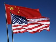 Флаги США и КНР