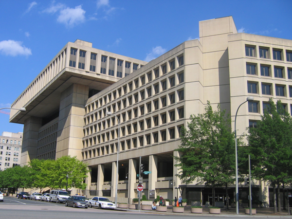 Здание Эдгара Гувера в Вашингтоне, штаб-квартира ФБР