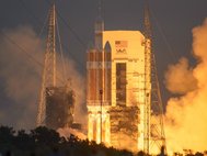 Старт ракеты с аппаратом Orion