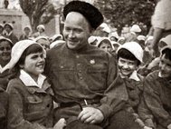 Аркадий Гайдар