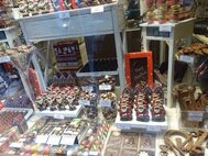Шоколад на витрине магазина в Брюсселе