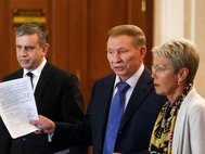Михаил Зурабов, Леонид Кучма и Хайди Тальявини на переговорах в Минске