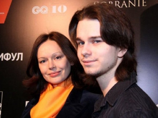 Ирина Безрукова с сыном Андреем Ливановым