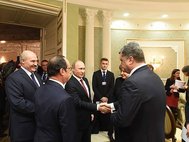 Владимир Путин и Петр Порошенко в Минске