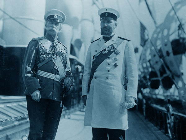 Петр Аркадьевич Столыпин (справа) и Барон Фредерикс на «Штандарте». Рига. 1910 год
