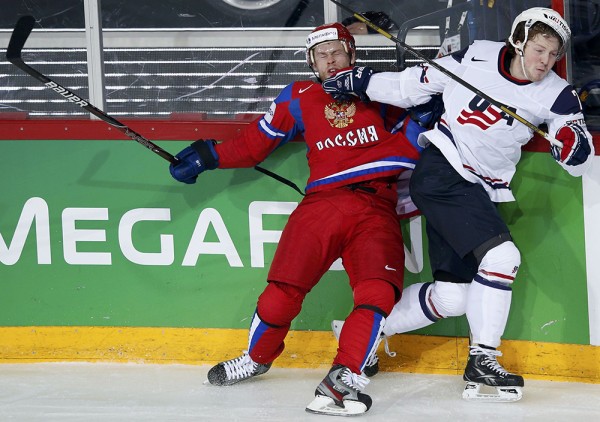 Матч ЧМ по хоккею между сборными России и США