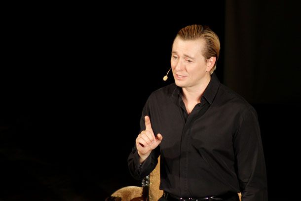 Сергей Безруков на сцене