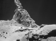 Поверхность кометы Чурюмова — Герасименко. Снимок сделан космическим аппаратом «Розетта»