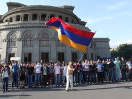 Протесты в Ереване на площади Свободы