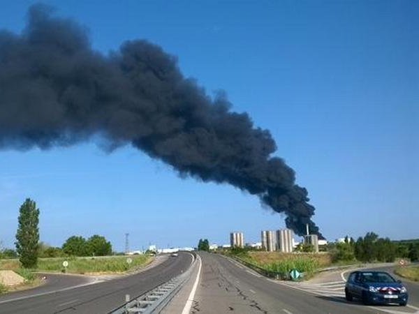 Пожар на нефтехимическом заводе LyondellBassel