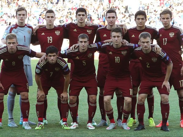 Юношеская сборная РФ по футболу