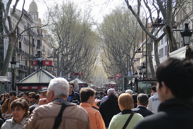 Рамбла — самая оживленная улица Барселоны