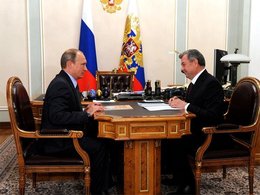 Владимир Путин и Анатолий Артамонов