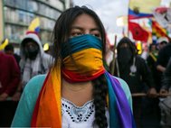 Участница демонстрации в Эквадоре