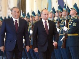 Нурсултан Назарбаев и Владимир Путин во время визита