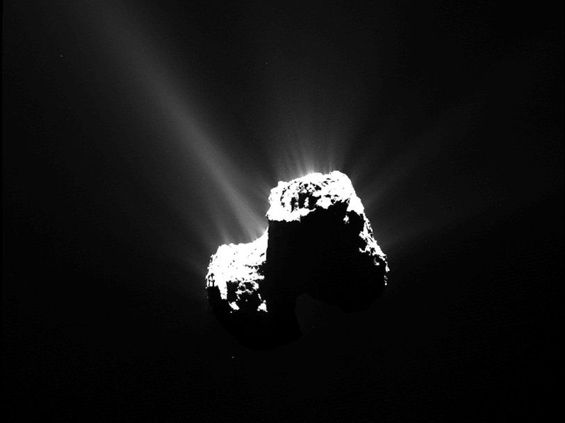 Комета Чурюмова - Герасименко вблизи перигелия