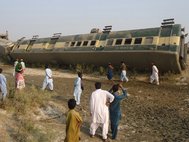 Крушение поезда в Пакистане