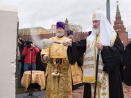 Патриарх Московский и всея Руси Кирилл освятил закладной камень памятника князю Владимиру