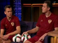 Дзюба и Черышев в новой форме сборной