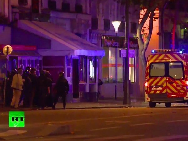 Полиция на месте теракта в Париже