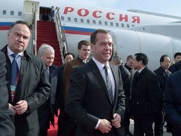 Дмитрий Медведев прибыл в Китай