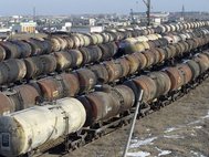 Цистерны с нефтью