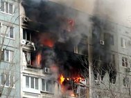 Взрыв и пожар в жилом доме в Волгограде
