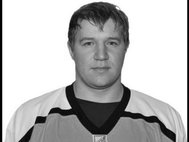 Хоккеист Сергей Симонов