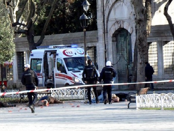 Взрыв на площади Султанахмет в Стамбуле
