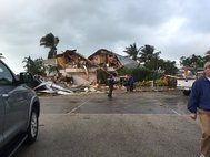 Дом, разрушенный торнадо