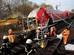 Авария поезда в Германии. Спецтехника