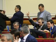 Депутаты Верховной Рады на пленарном заседании 16 февраля 2016 года.