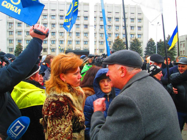 Скандал на открытии памятника жертвам Майдана в Одессе