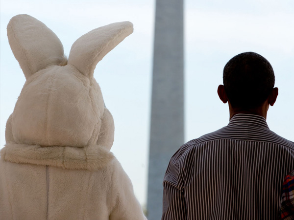 Президент Барак Обама и пасхальный кролик