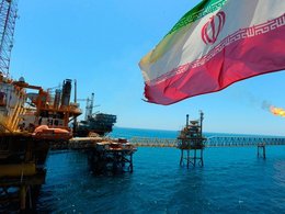 Иранская нефтяная платформа.
