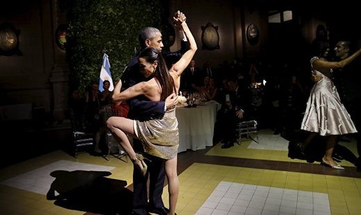 Барак Обама танцует танго 