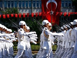 Турецкие военные на параде