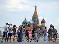 Туристы в Москве