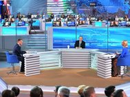 Студия "Прямой линии с Владимиром Путиным". 14 апреля 2016