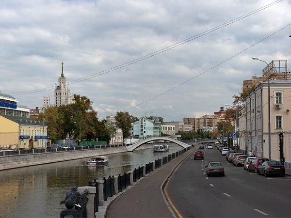 Овчинниковская набережная