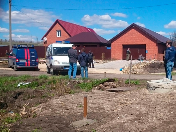 На месте расстрела семьи полицейского в Сызранском районе