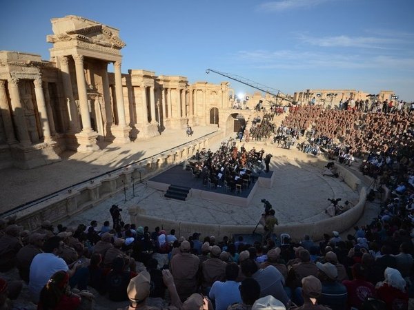 Концерт Валерия Гергиева и оркестра Мариинки в Сирии