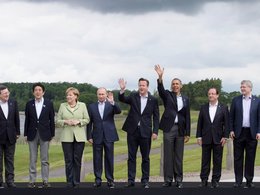 "Семейный портрет" лидеров G8 на саммите 2013 года в Северной Ирландии